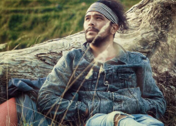 अब नितेश जंग कुँवरका गीत सुन्न नपाइने