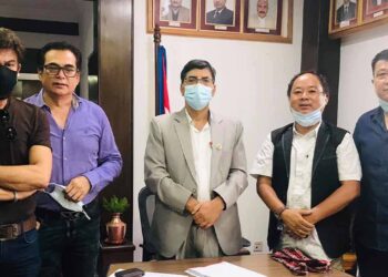 नेपाल चलचित्र निर्माता संघ र नेपाल चलचित्र संघले अर्थमन्त्रीसँग भने राज्यको सहयोग भए पुरानै लयमा फर्किन्छौँ