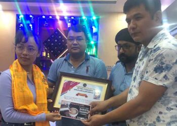 ‘हल्लो अमेरिका’की बिजेतालाई पचास हजार बराबरको बरिस्ता (कफि मेकर) को कोर्ष निशुल्क