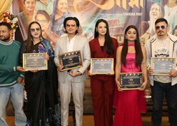 आ बाट आमा’को सानदार ५१ दिन: १३ करोड क्लबमा प्रवेश, दोस्रो भागको तयारी