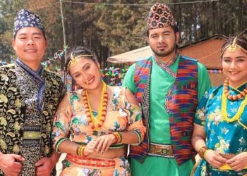 चलचित्र ‘हामी तीन भाइ’ को नयाँ गीत ‘झम्के फुली’ को छायांकन सम्पन्न, चैत १३ मा प्रदर्शन हुने