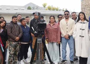 रेखा थापाको निर्देशनमा ‘माया भनेकै यस्तो होला’को छायाङ्कन सुरु: नीति र दिलको मुख्य भूमिका